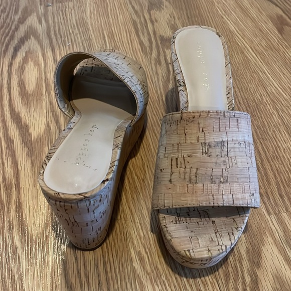 Copper Key Cork Wedges - Picture 2 of 8